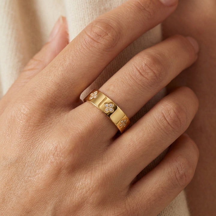 Gold Crystal Clover Band Ring