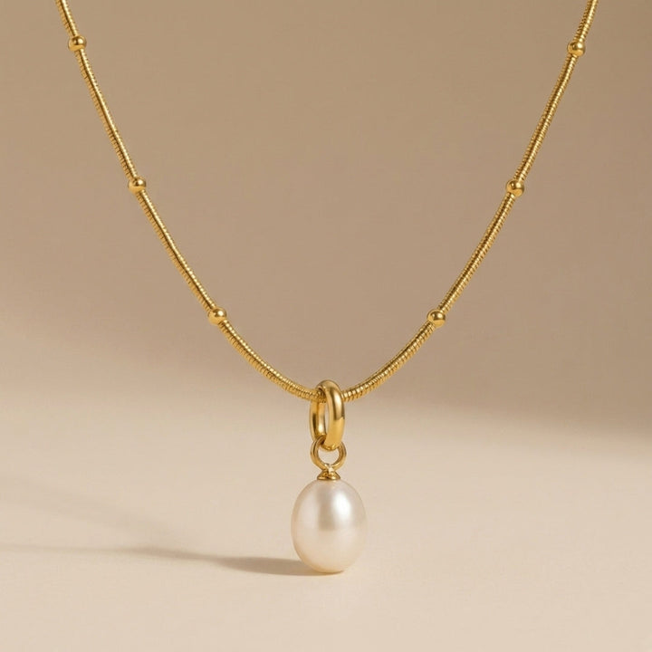 Isola Pearl Pendant Necklace