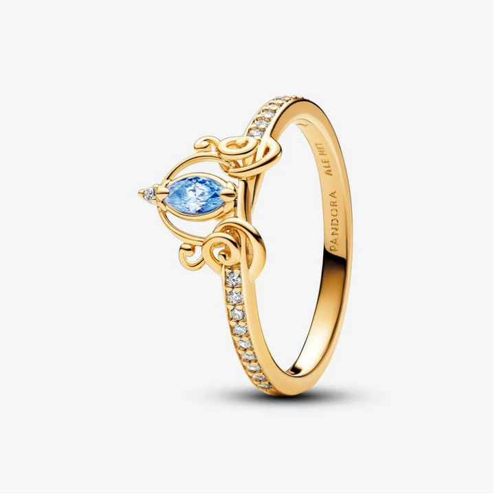 Carriage Charm Ring