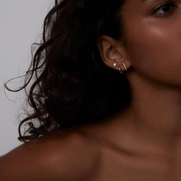 June Round Stud Earrings Diamond