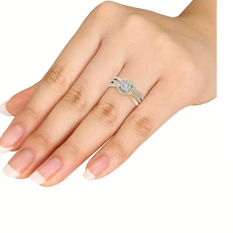 Elegant Engagement Promise Gold Ring